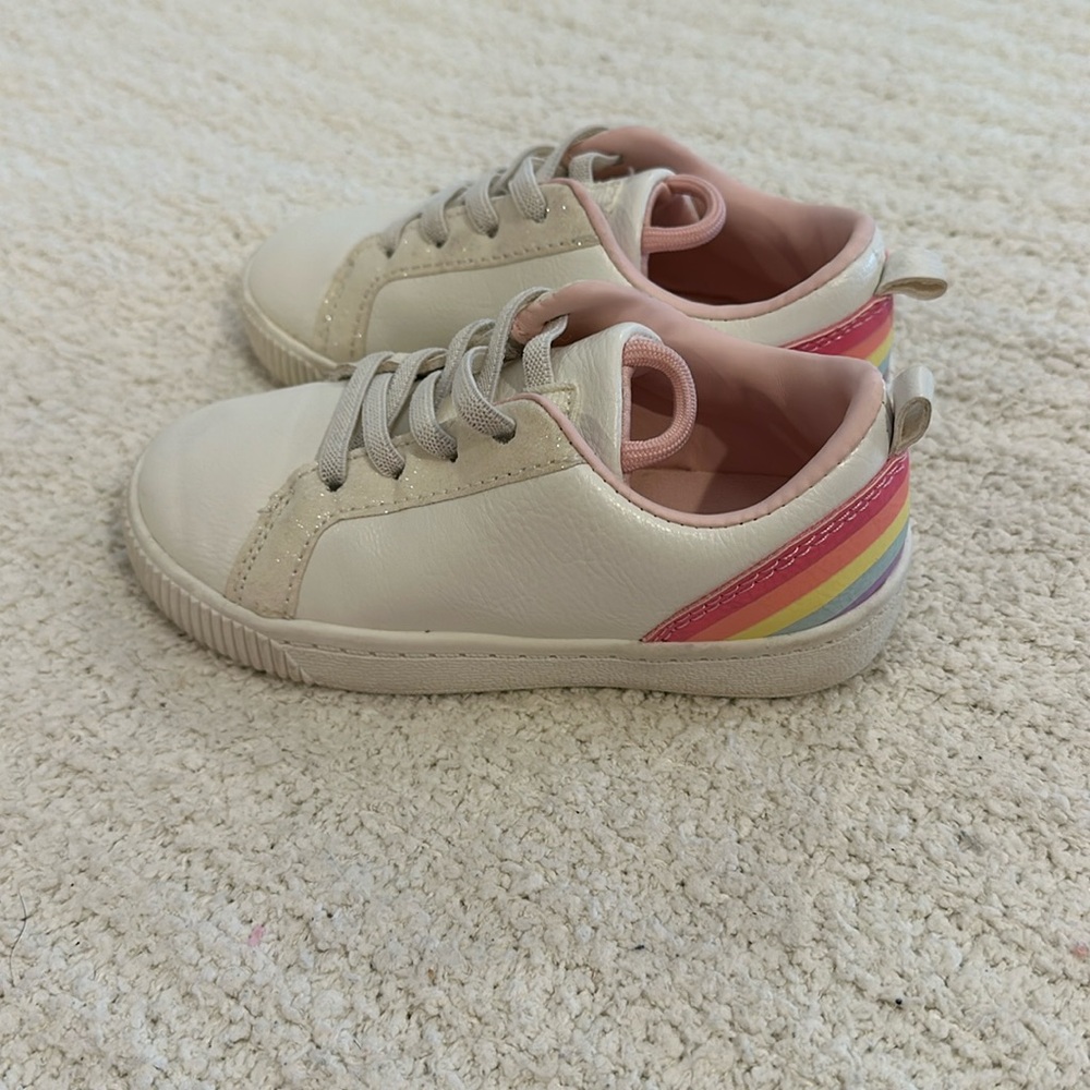 Carter’s rainbow sneakers kids toddler size 8